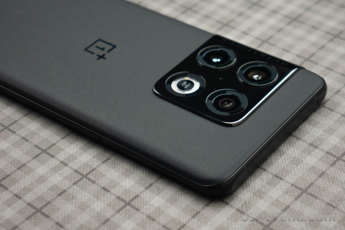 OnePlus 10 Pro review: Design, build quality and handling
