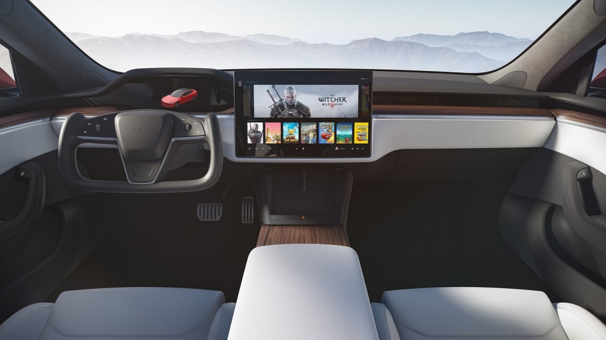 Tesla releases FSD 12 update to employees.  But is it the "real" autonomous driving promised?