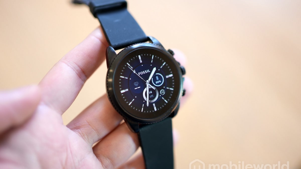 Wear OS 3.5 arrives on Fossil smartwatches, but it's not in good company