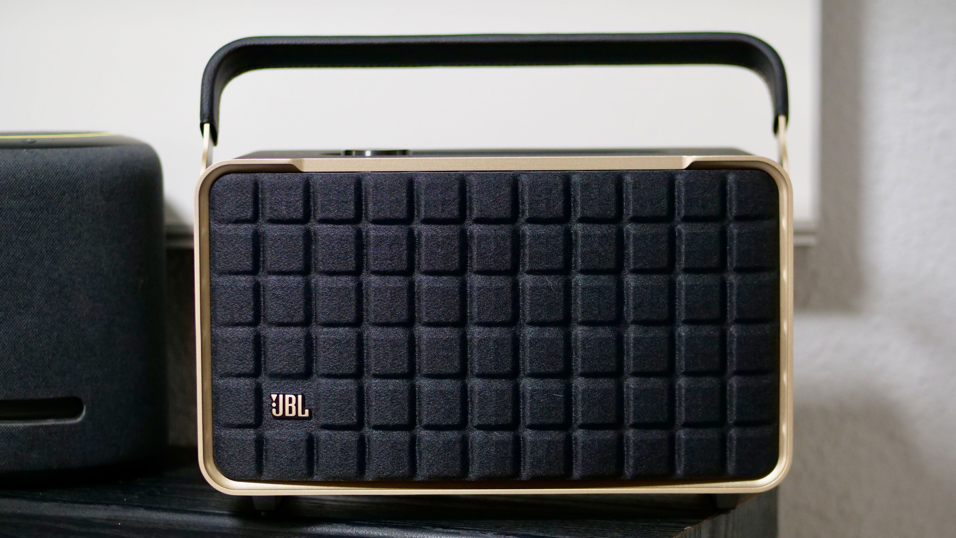 JBL Authentics