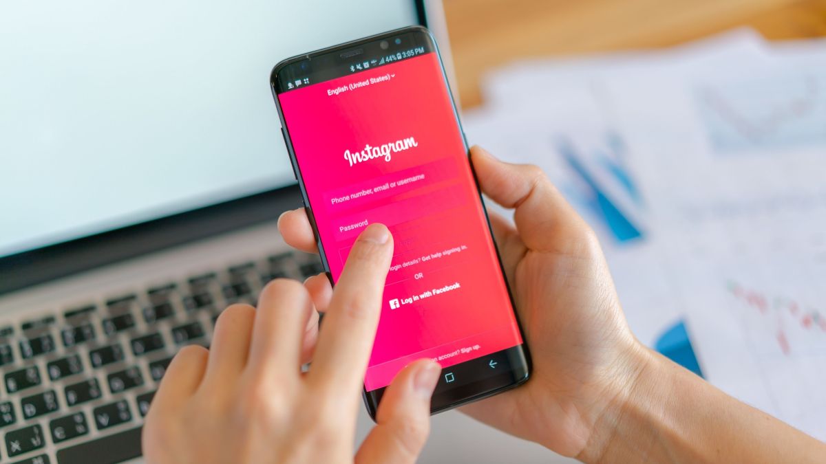 How to clear search history on Instagram